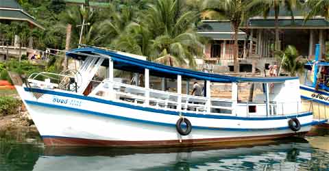 Boat for hire from Chai Chet