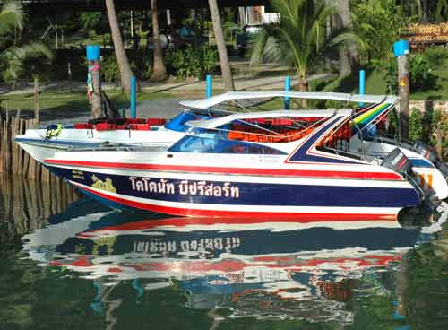Speedboat to the Koh Rang National Park Speedboat to the Koh Rang National Park