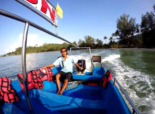 Pick up by small boat from the beach Pick up by small boat from the beach
