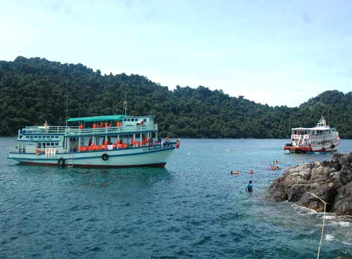 4 Islands Boat at National Park 4 Islands Boat at National Park
